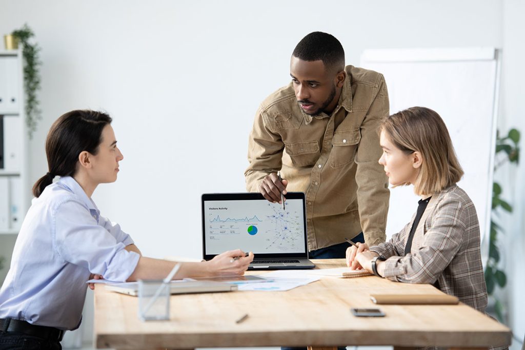 Planning Business Goals With Specialist Members Post Img1 1024x683